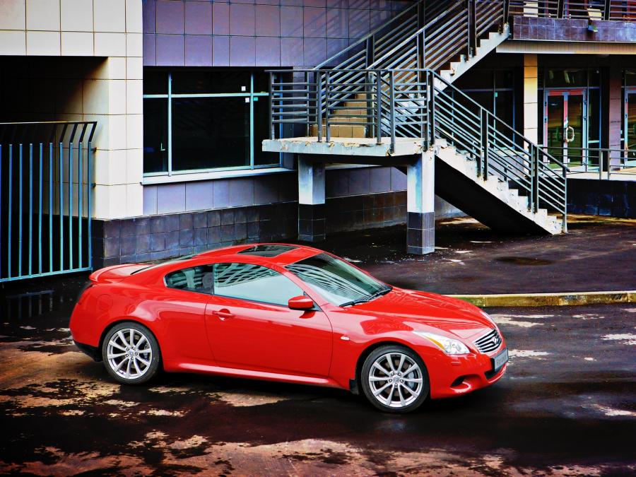  Infiniti G37 S Coupe 2008 года  (фото 11 из 13)